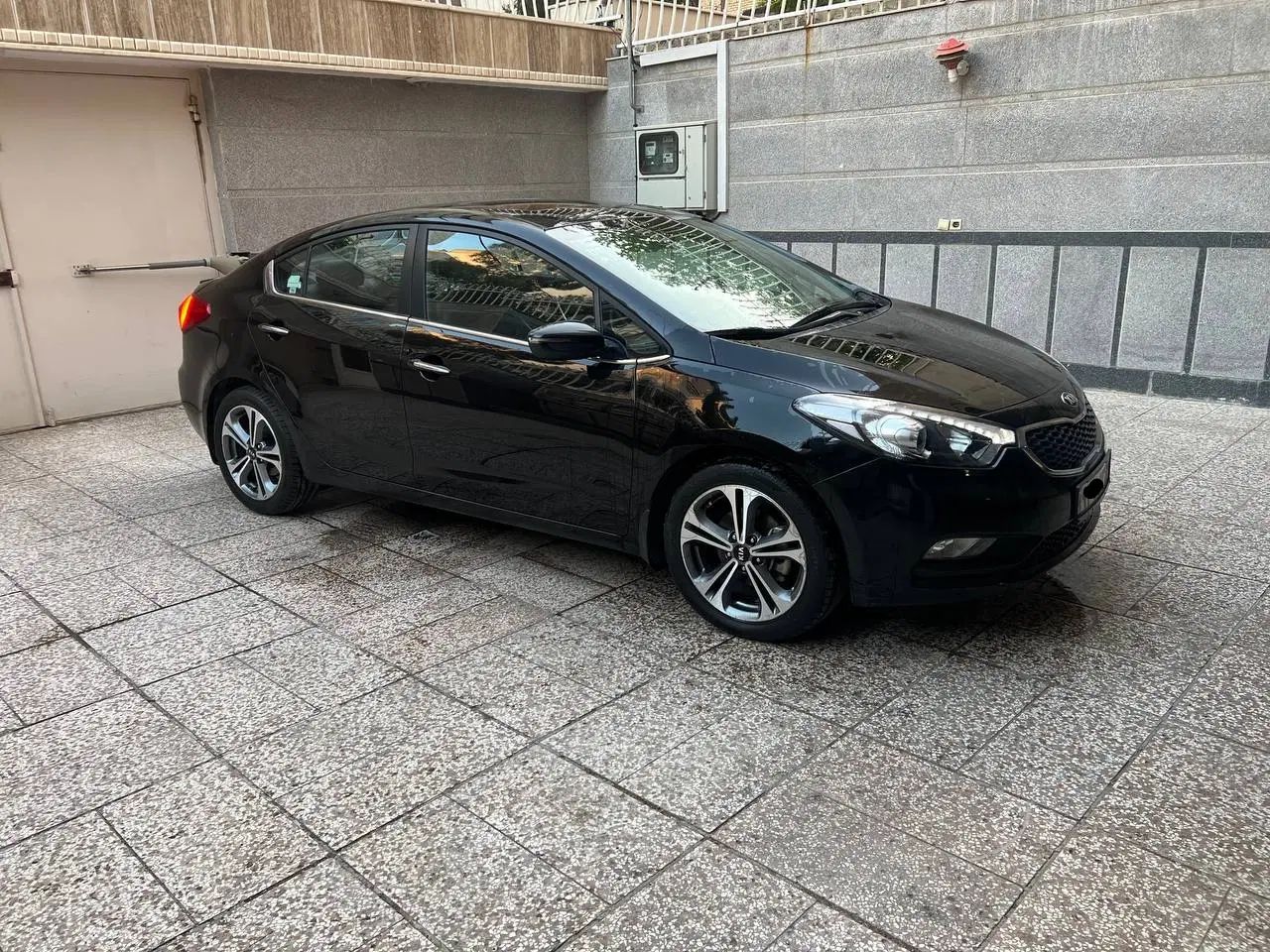 کیا سراتو 2.0 لیتر اتوماتیک GT لاین - 2016