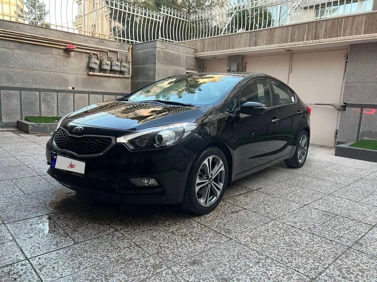 کیا سراتو 2.0 لیتر اتوماتیک GT لاین - 2016