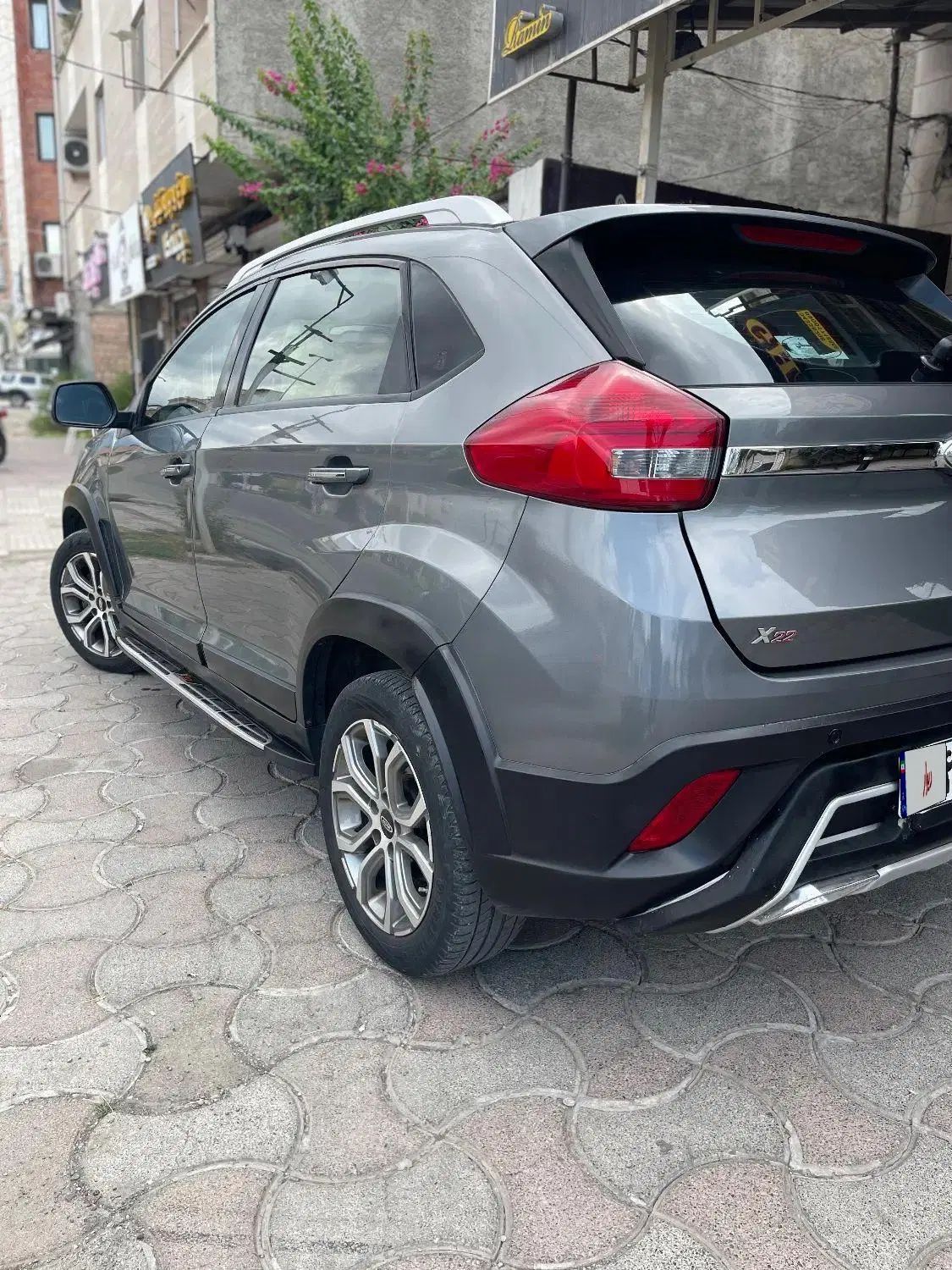 ام وی ام X22 دنده‌ای لاکچری - 1398