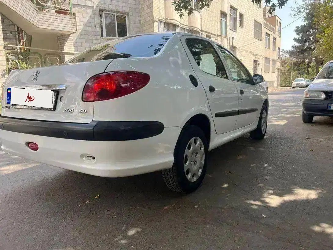 پژو ۲۰۶ صندوق دار v8 - 1398