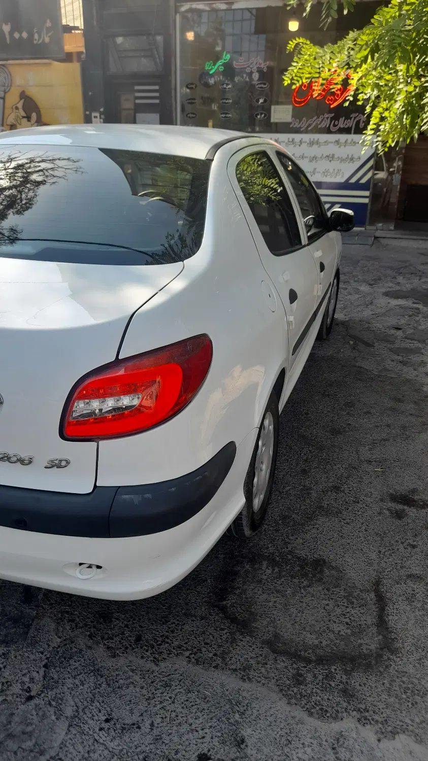 پژو ۲۰۶ صندوق دار v8 - 1400