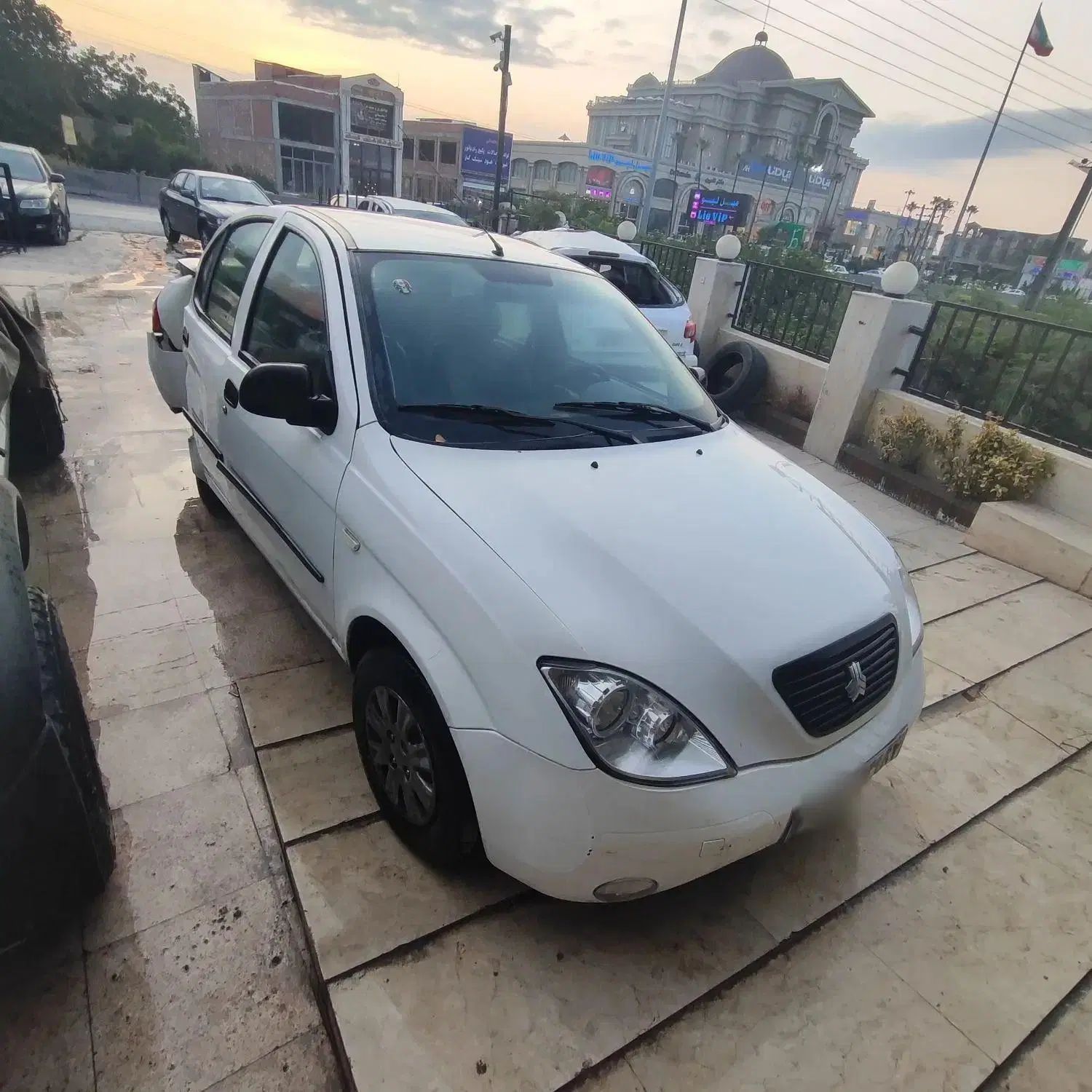 تیبا صندوق دار SX - 1400