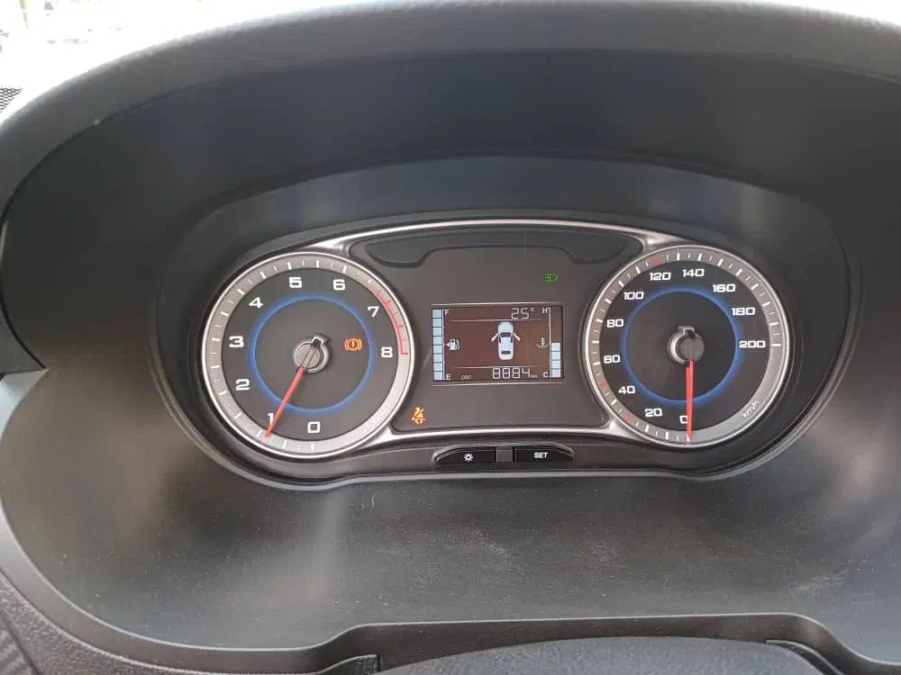 کوییک R دنده‌ای - 1402