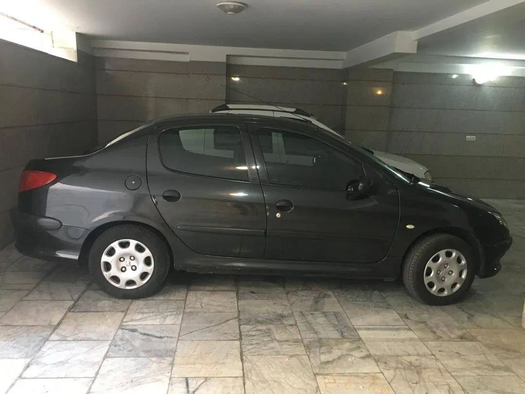 پژو ۲۰۶ صندوق دار v8 - 1393