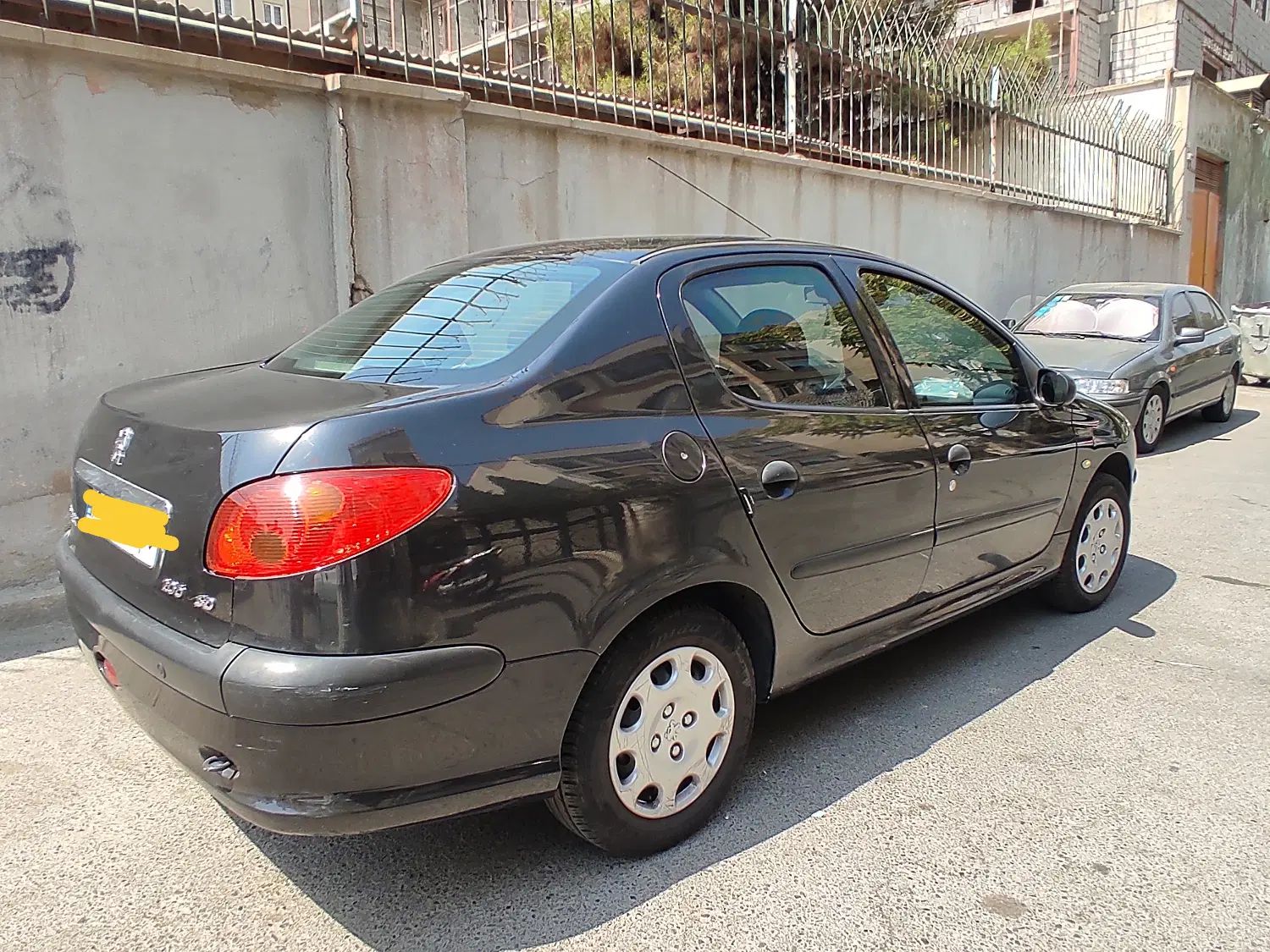 پژو ۲۰۶ صندوق دار v8 - 1393