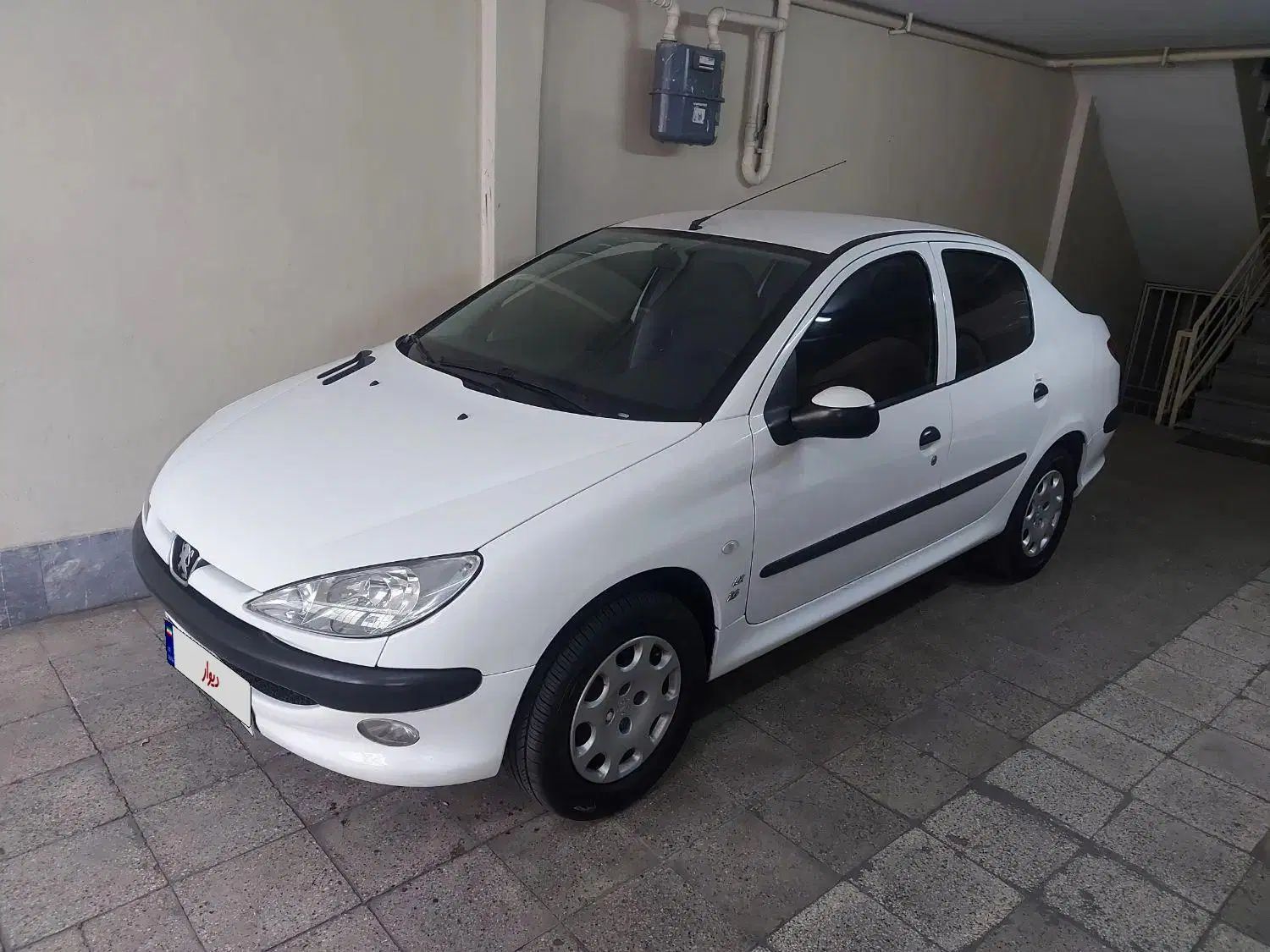 پژو ۲۰۶ صندوق دار v8 - 1397