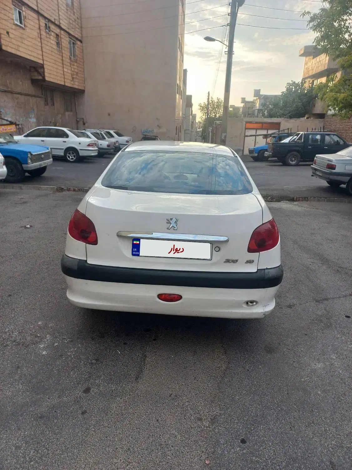 پژو ۲۰۶ صندوق دار v20 - 1388