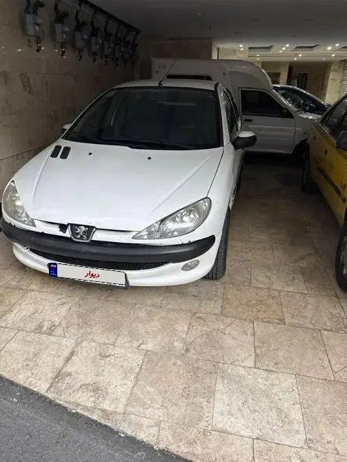 پژو ۲۰۶ صندوق دار v8 - 1396
