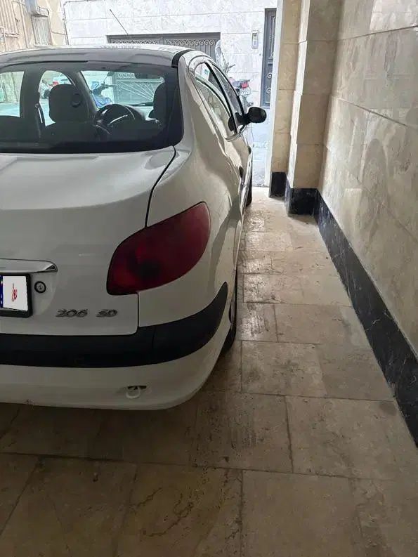 پژو ۲۰۶ صندوق دار v8 - 1396