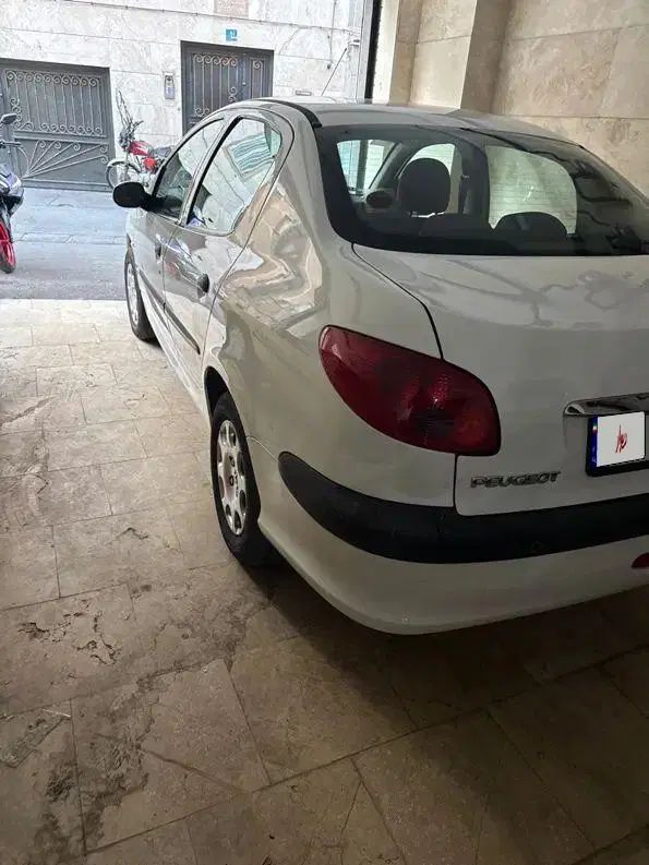 پژو ۲۰۶ صندوق دار v8 - 1396