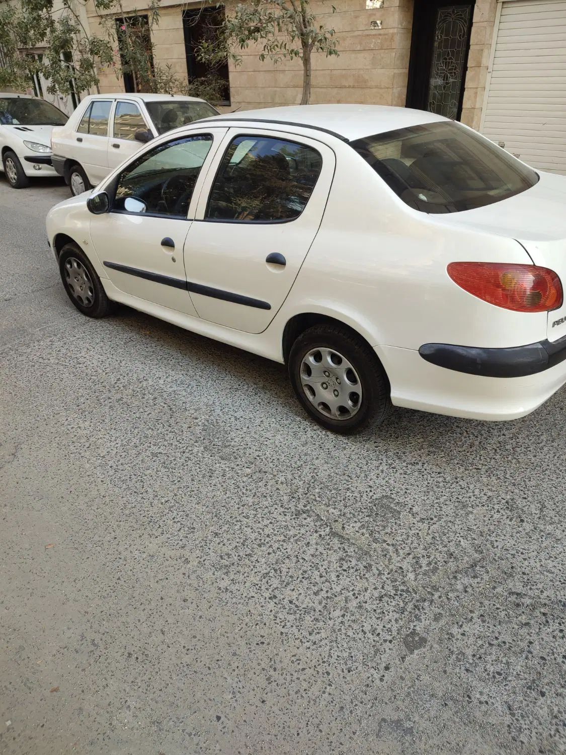 پژو ۲۰۶ صندوق دار v8 - 1393