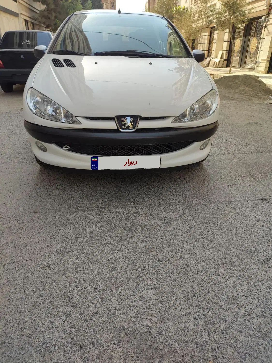 پژو ۲۰۶ صندوق دار v8 - 1393