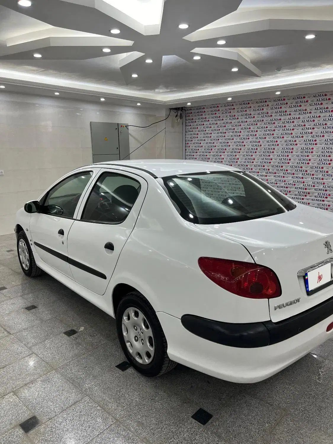 پژو ۲۰۶ صندوق دار v8 - 1394