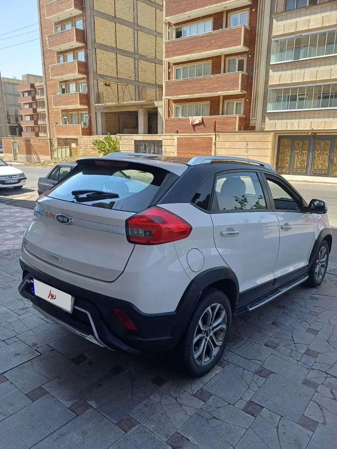 ام وی ام X22 دنده‌ای لاکچری - 1397