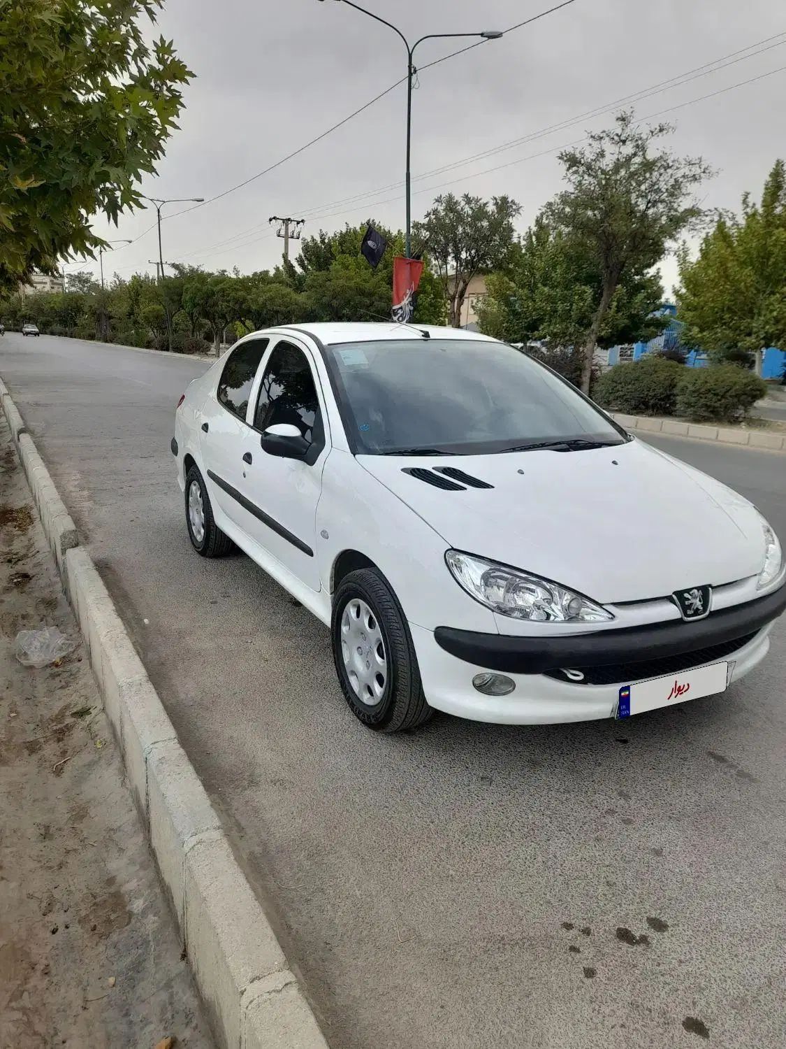 پژو ۲۰۶ صندوق دار v8 - 1394