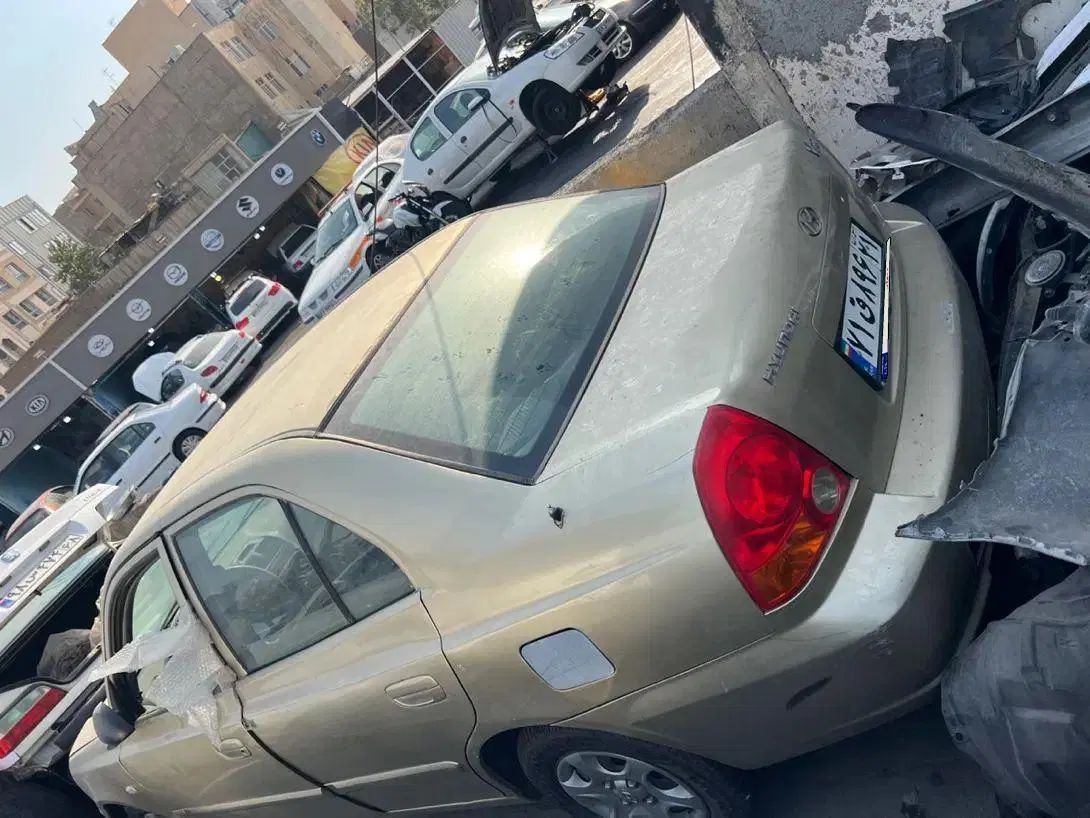 هیوندای ورنا دنده‌ ای - 1384