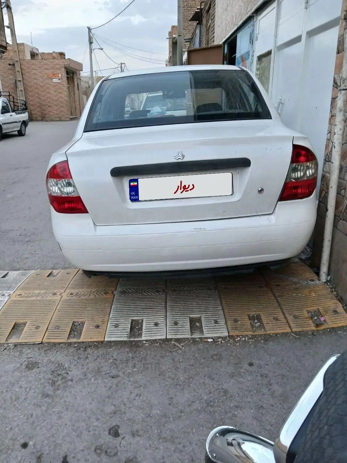 تیبا صندوق دار SX - 1393