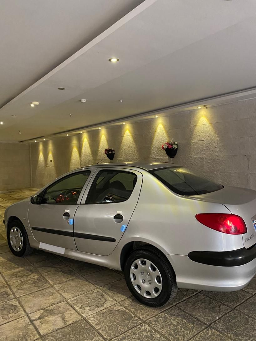 پژو ۲۰۶ صندوق دار v8 - 1393