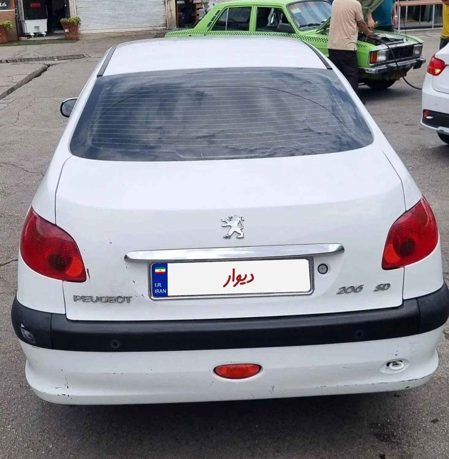 پژو ۲۰۶ صندوق دار v8 - 1396
