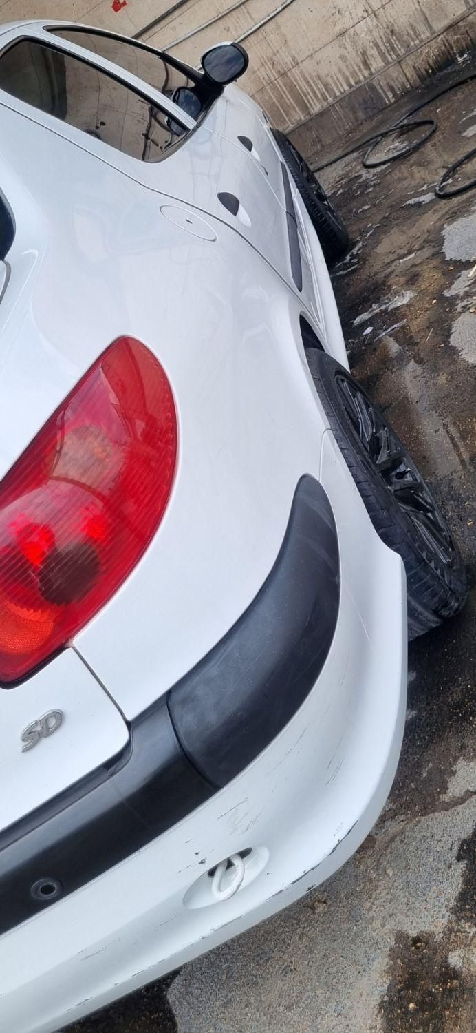 پژو ۲۰۶ صندوق دار v8 - 1396