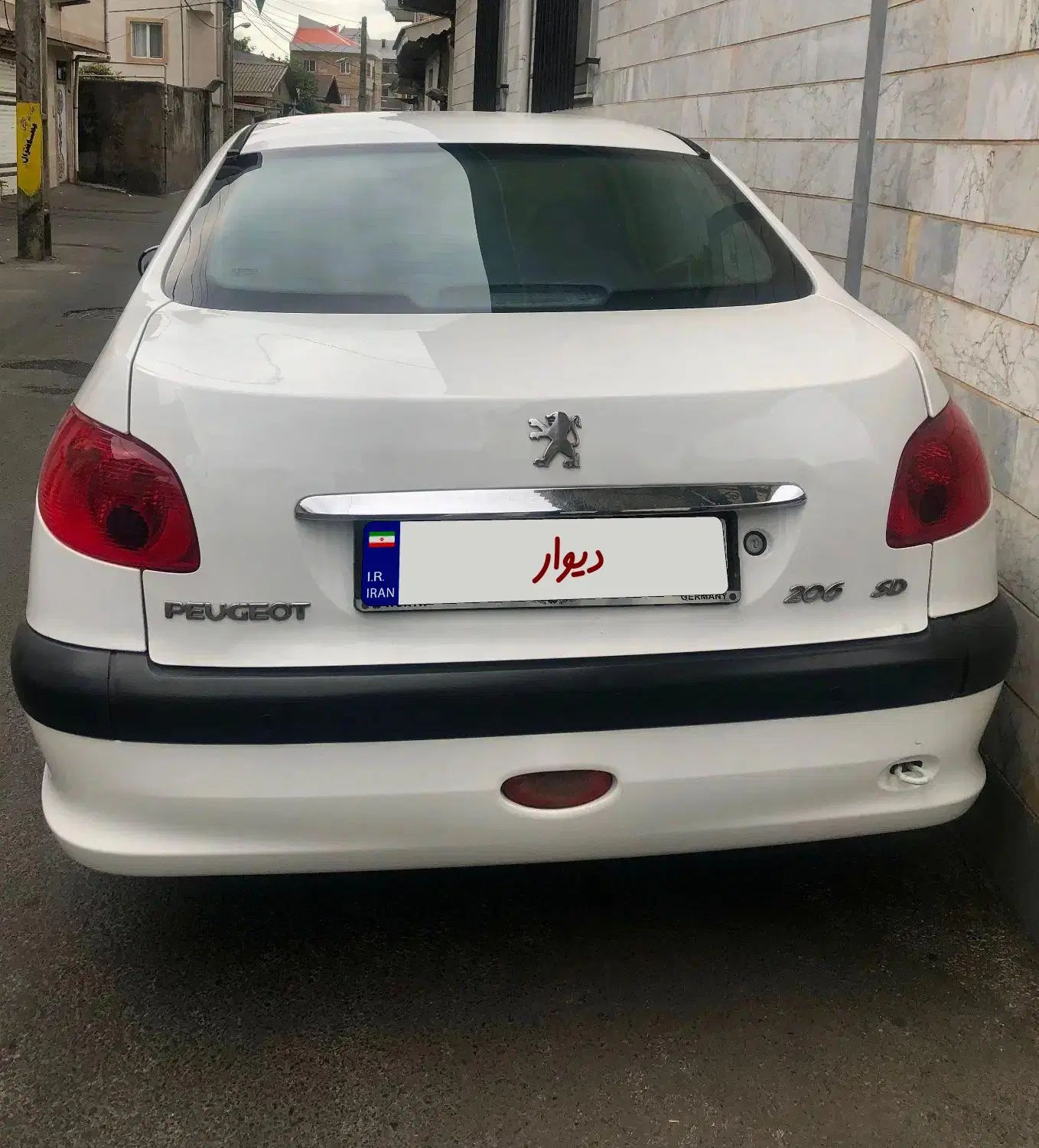 پژو ۲۰۶ صندوق دار v8 - 1392