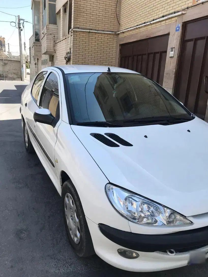 پژو ۲۰۶ صندوق دار v8 - 1394