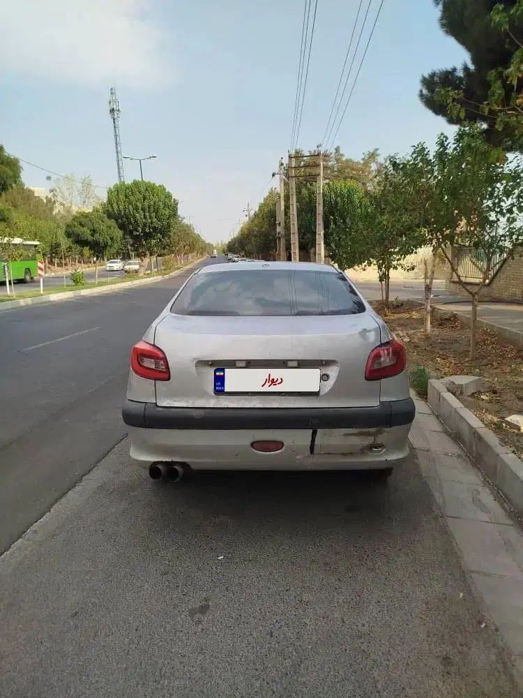 پژو ۲۰۶ صندوق دار v8 - 1386