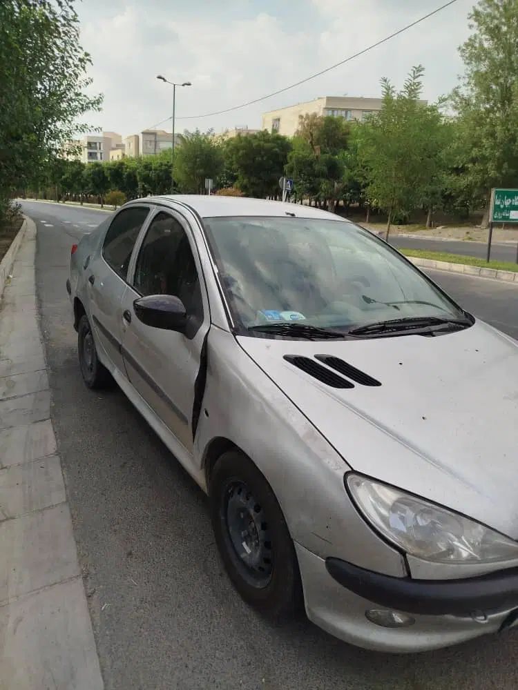پژو ۲۰۶ صندوق دار v8 - 1386