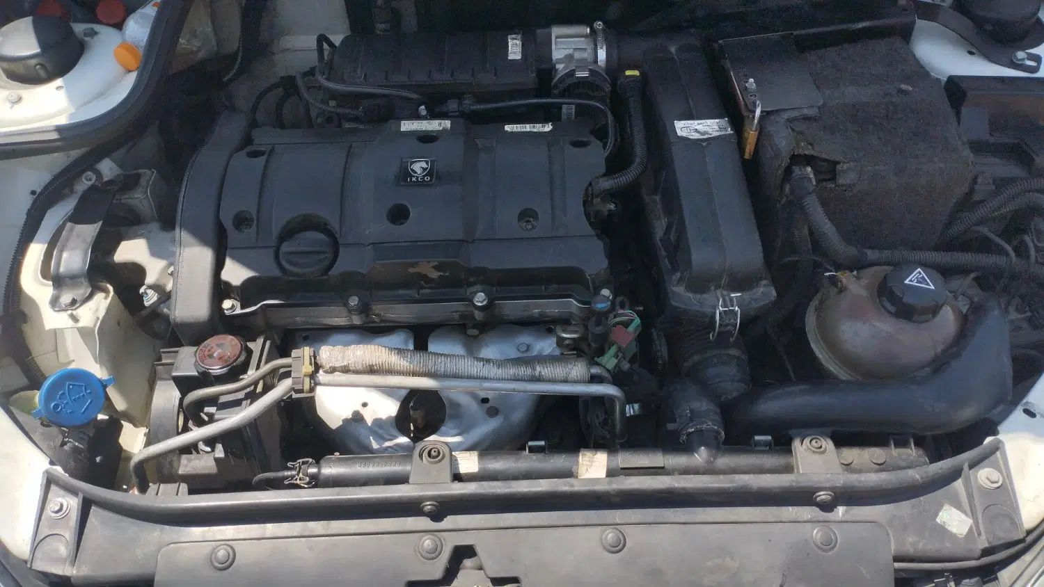 پژو ۲۰۶ صندوق دار v8 - 1397