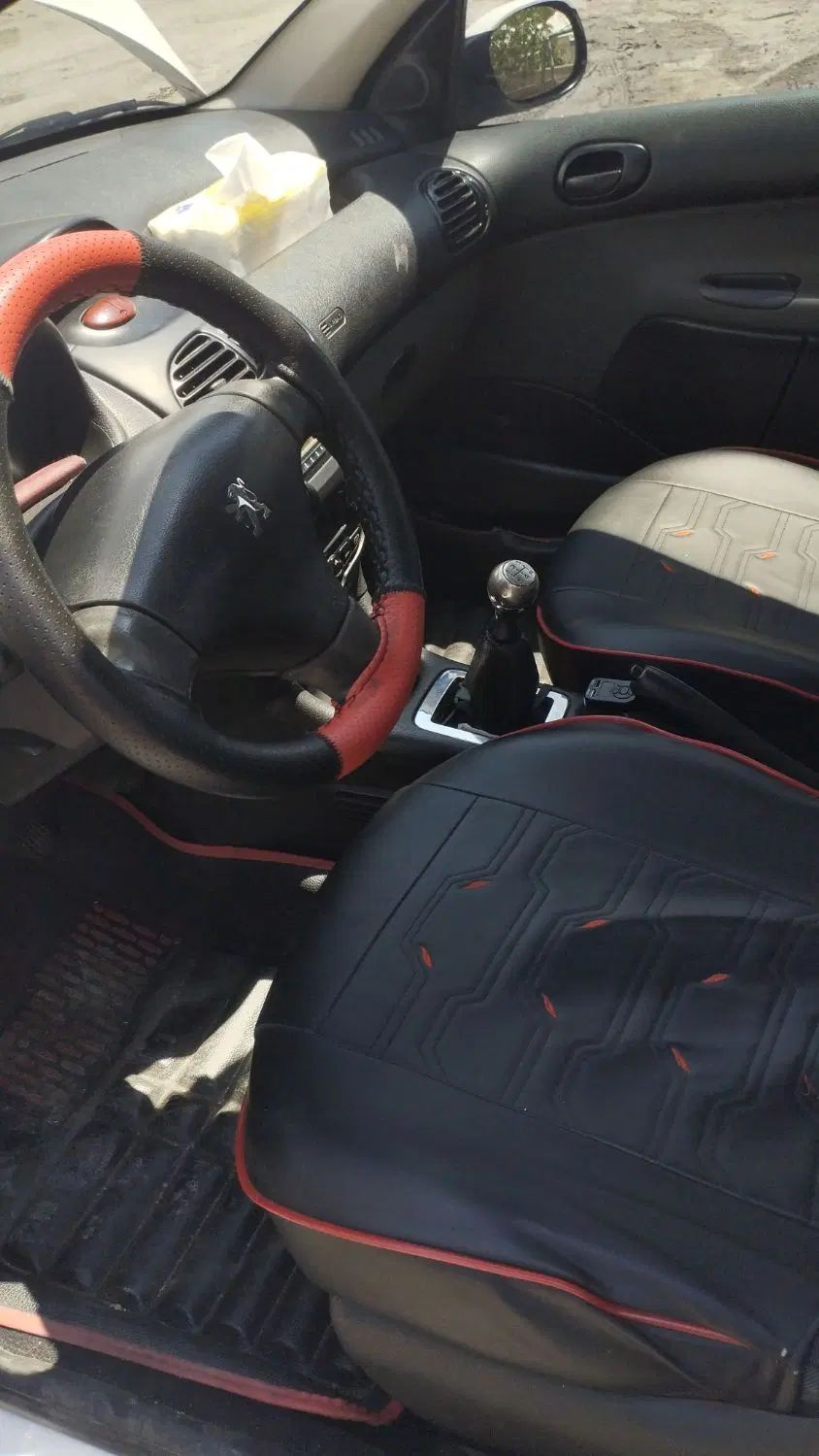 پژو ۲۰۶ صندوق دار v8 - 1397