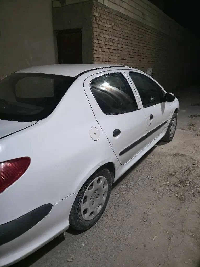 پژو ۲۰۶ صندوق دار v20 - 1390