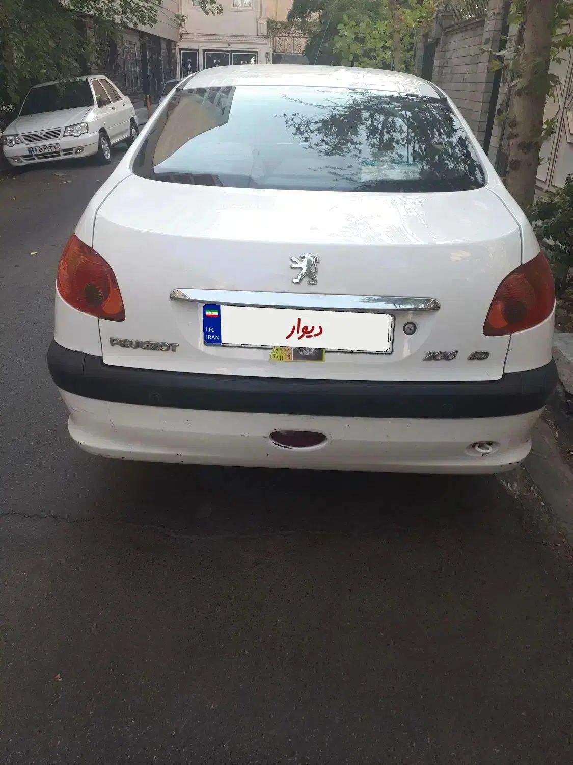 پژو ۲۰۶ صندوق دار v8 - 1393
