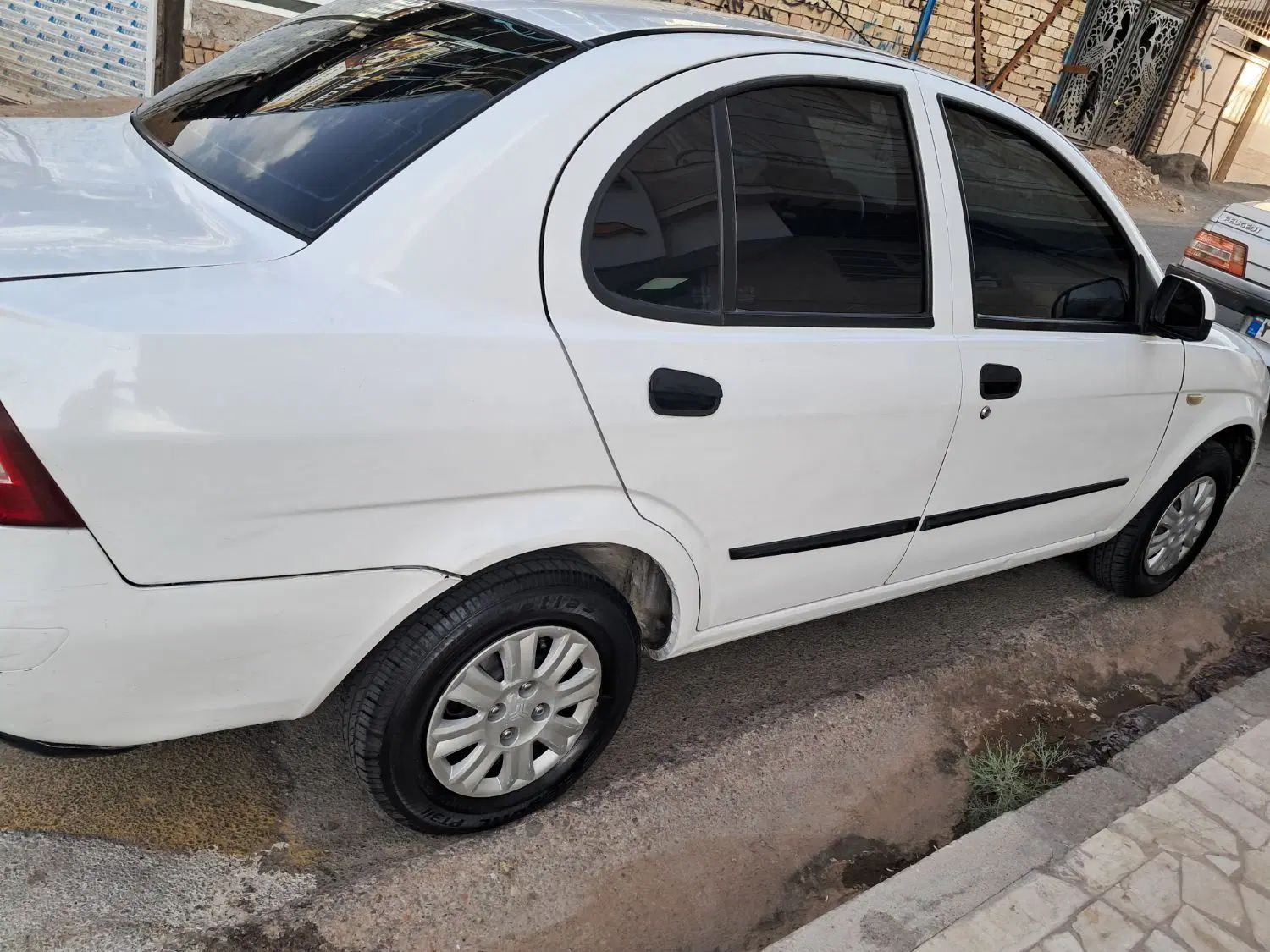 تیبا صندوق دار SX - 1396