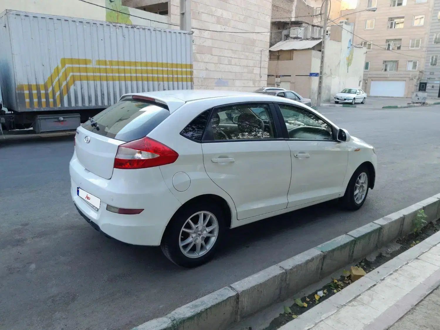 ام وی ام 315 هاچ بک ساده دنده ای - 1392