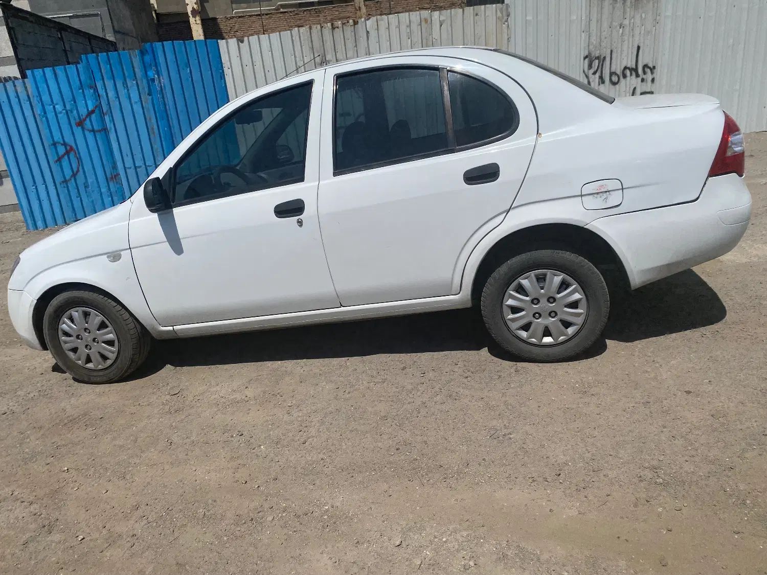 تیبا صندوق دار SX - 1393