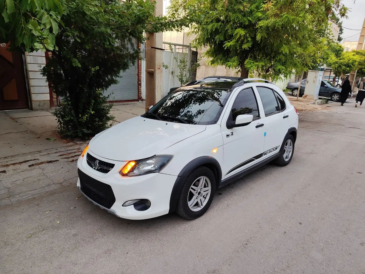 کوییک R دنده‌ای - 1400