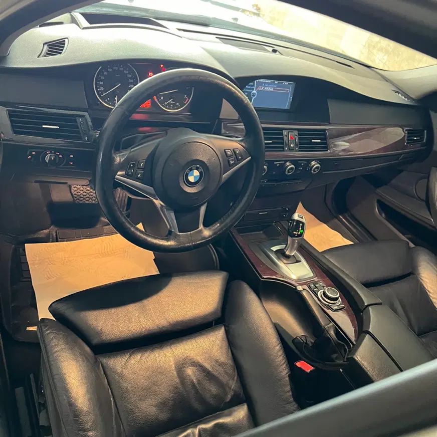 ب ام و سری 5 530XI - 2009