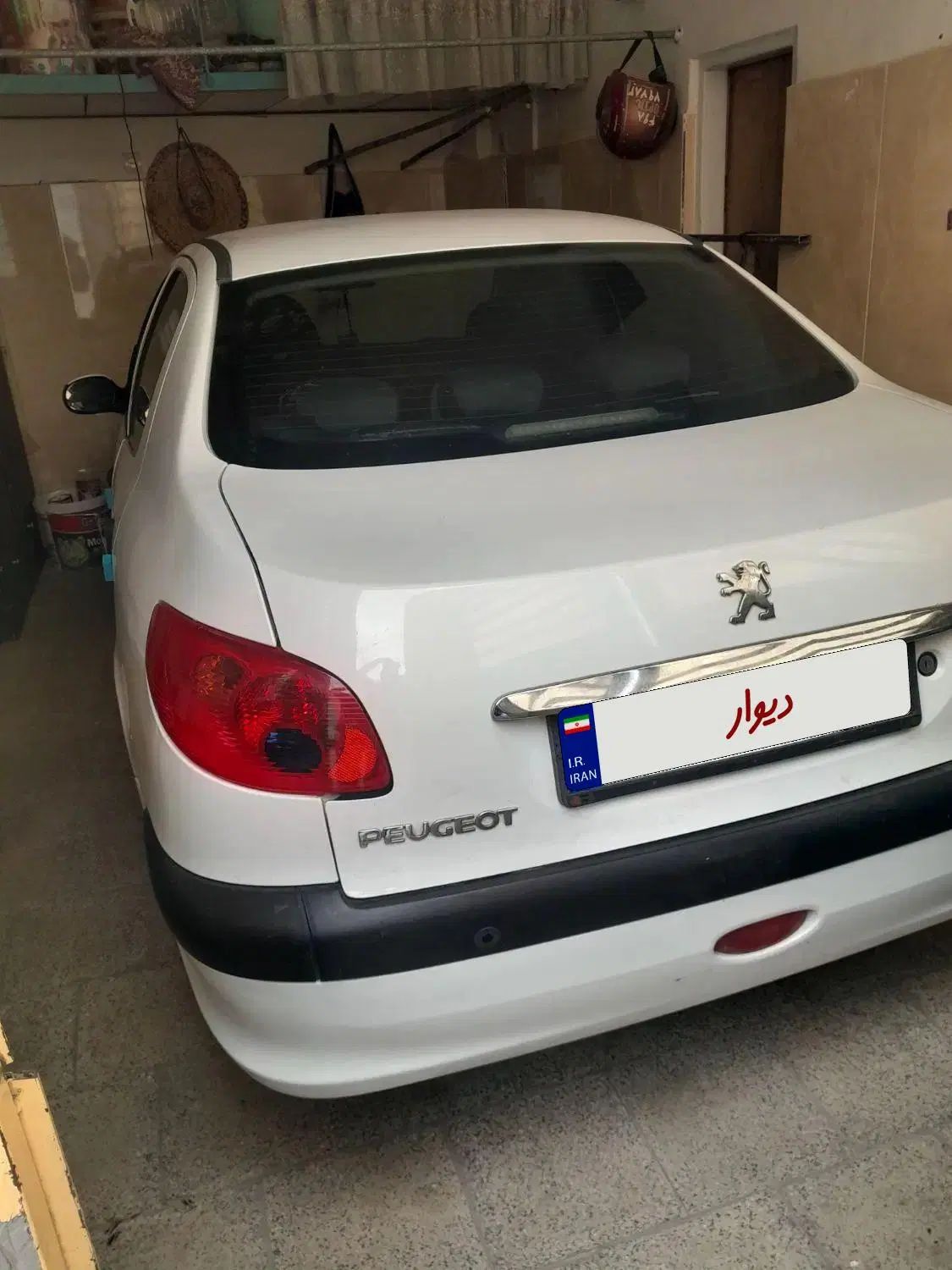 پژو ۲۰۶ صندوق دار v8 - 1393