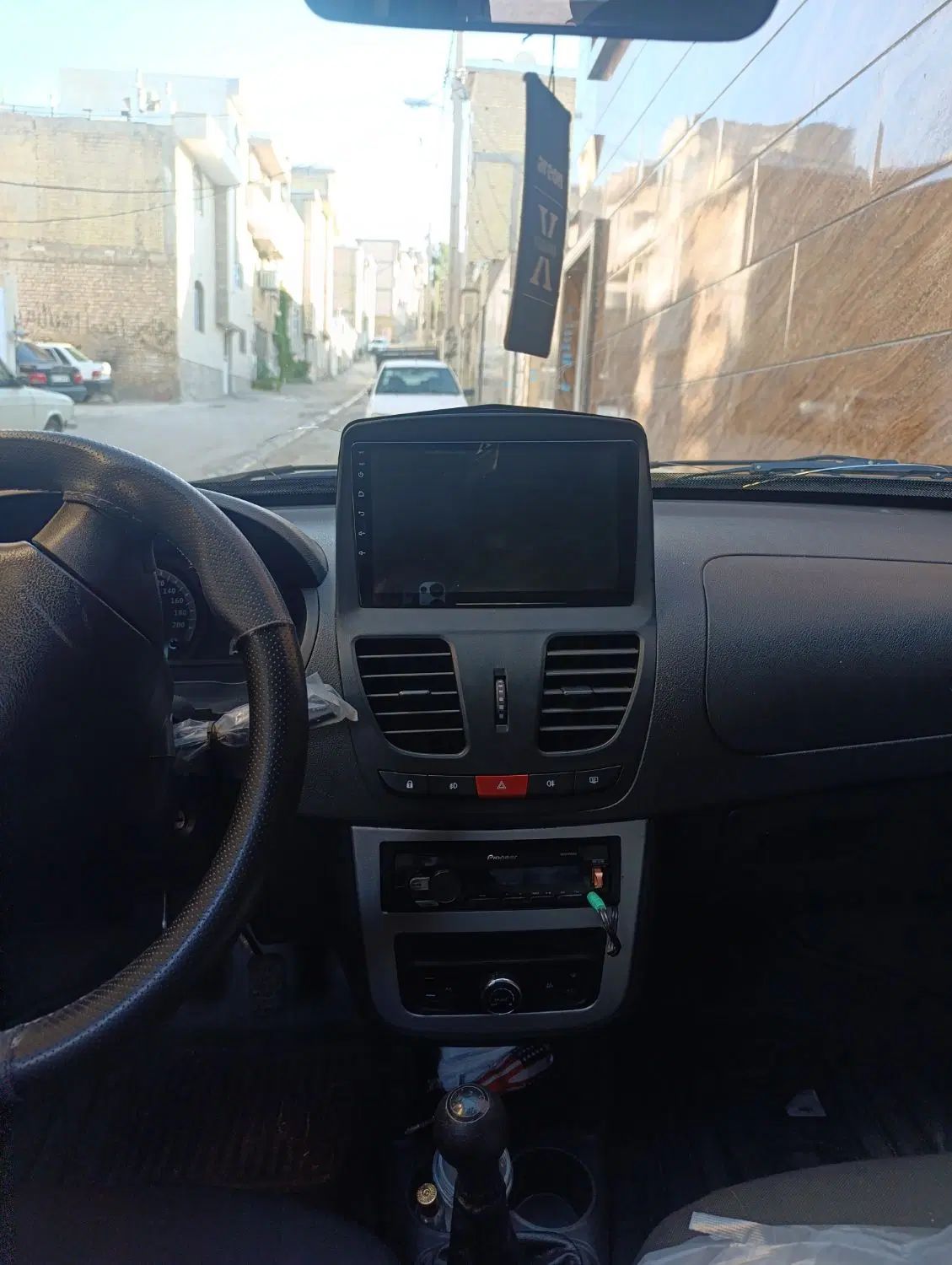 کوییک R دنده‌ای - 1402