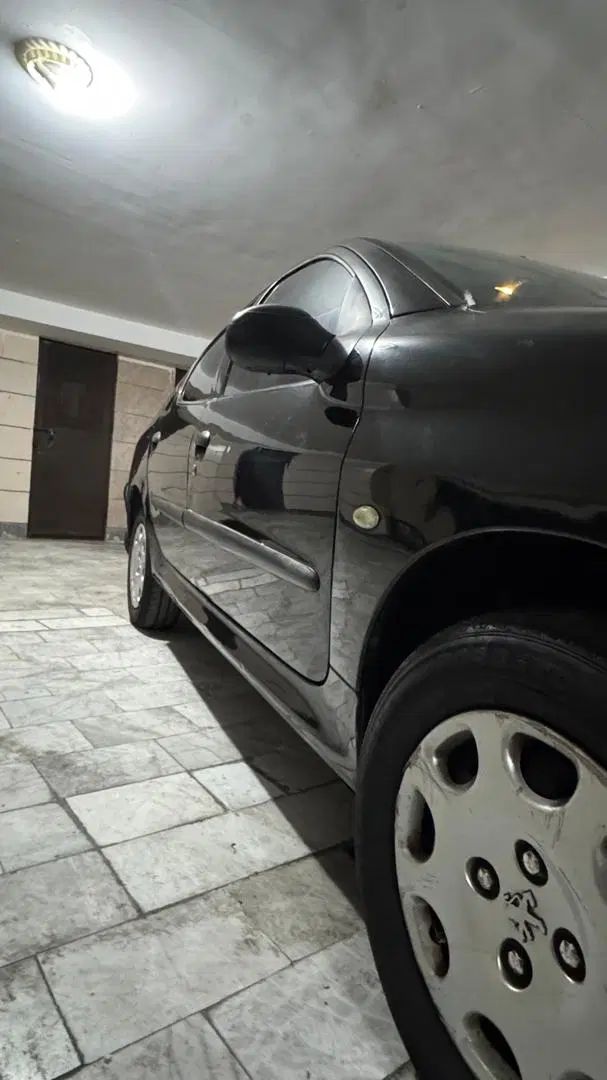 پژو ۲۰۶ صندوق دار v8 - 1393