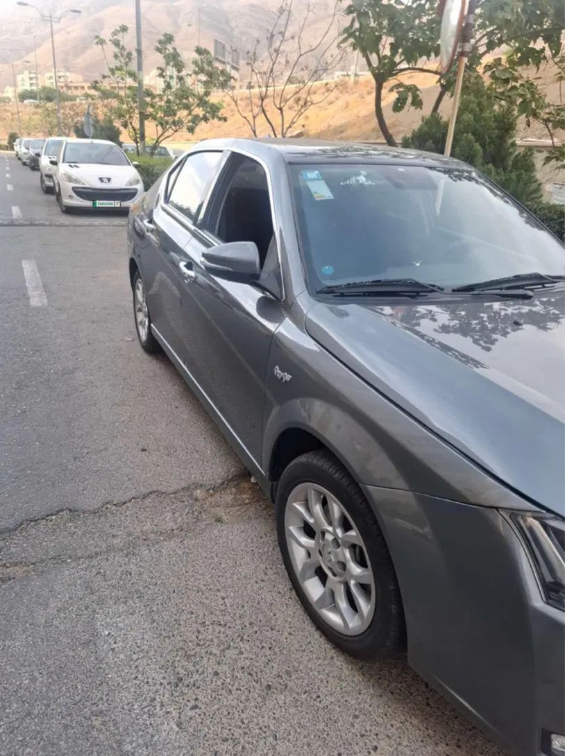 دنا پلاس توربو اتوماتیک - 1402