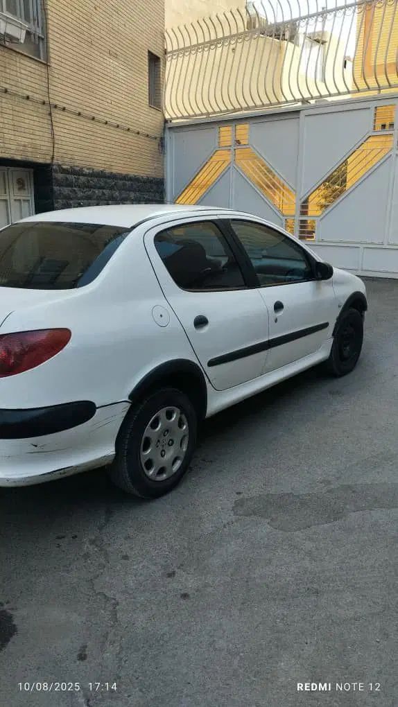 خودرو پژو، ۲۰۶ صندوق دار آگهی ann_20031011
