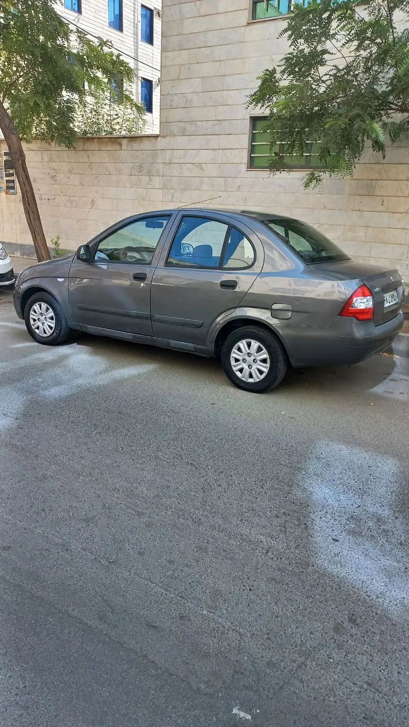 تیبا صندوق دار SX - 1392