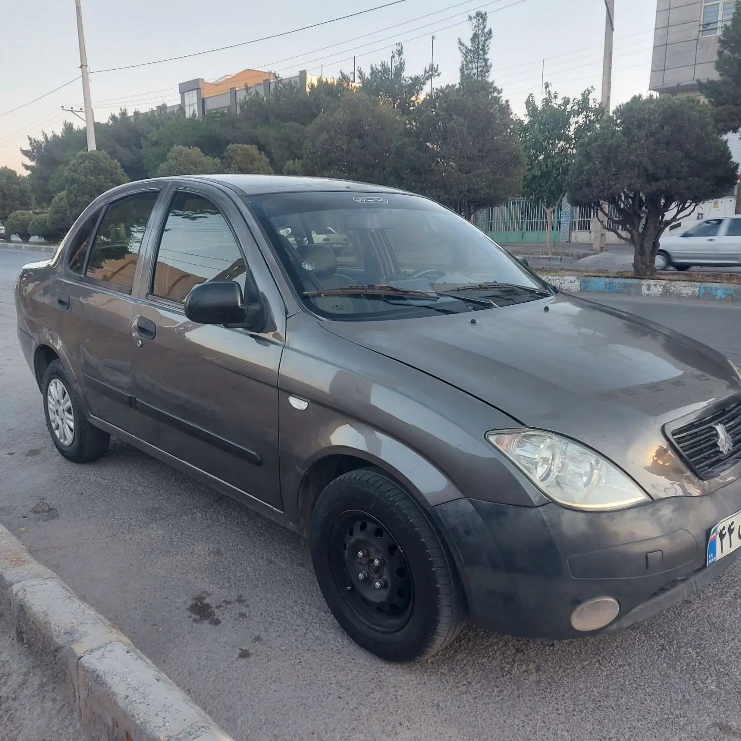 تیبا صندوق دار SX - 1390