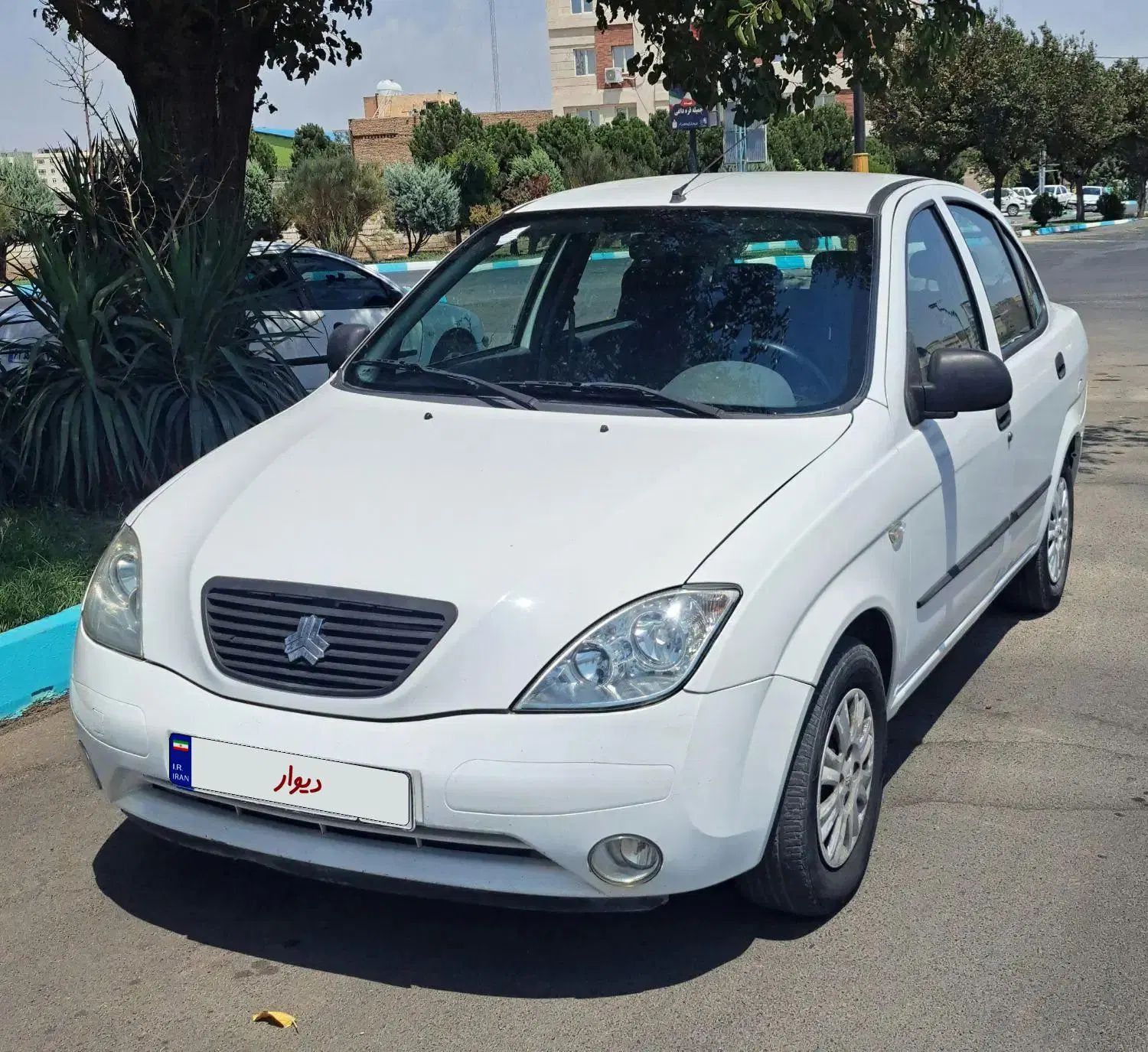 تیبا صندوق دار SX - 1401