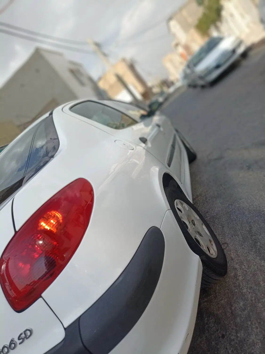 پژو ۲۰۶ صندوق دار v8 - 1394