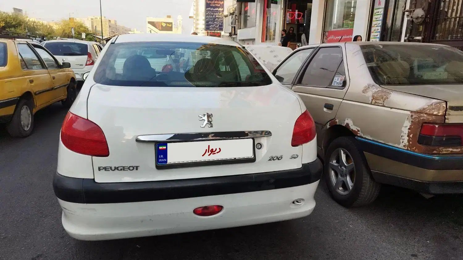 پژو ۲۰۶ صندوق دار v20 - 1388