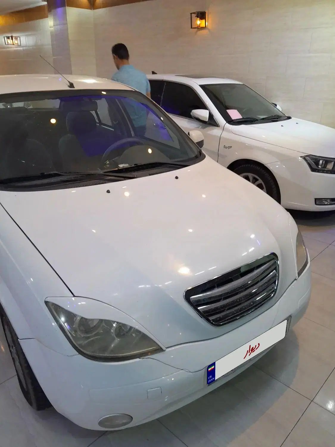 تیبا صندوق دار EX - 1393