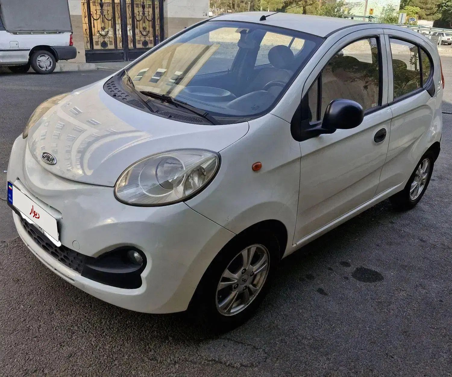 خودرو ام وی ام، 110S آگهی ann_20032005