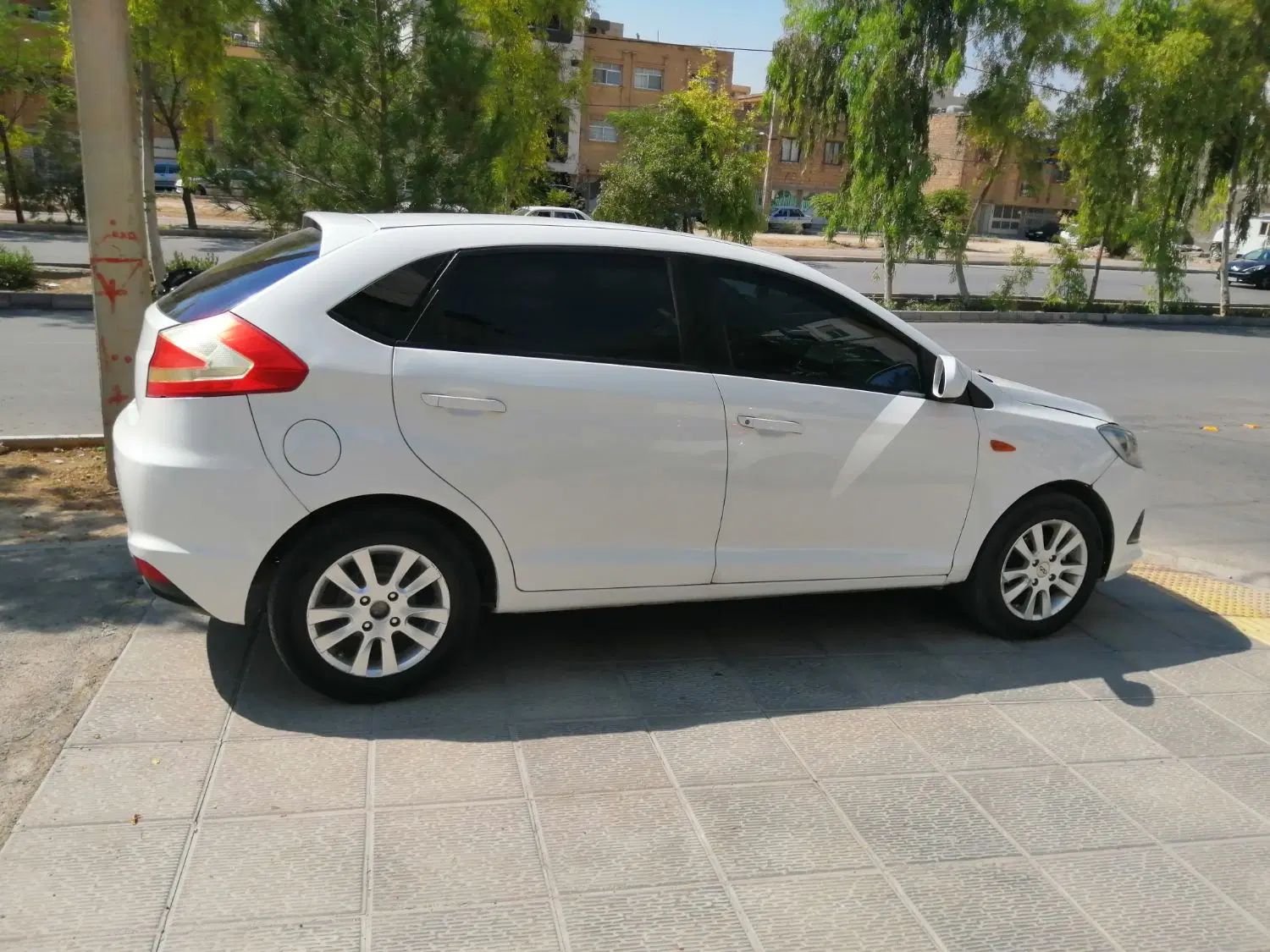 ام وی ام 315 هاچ بک ساده دنده ای - 1394